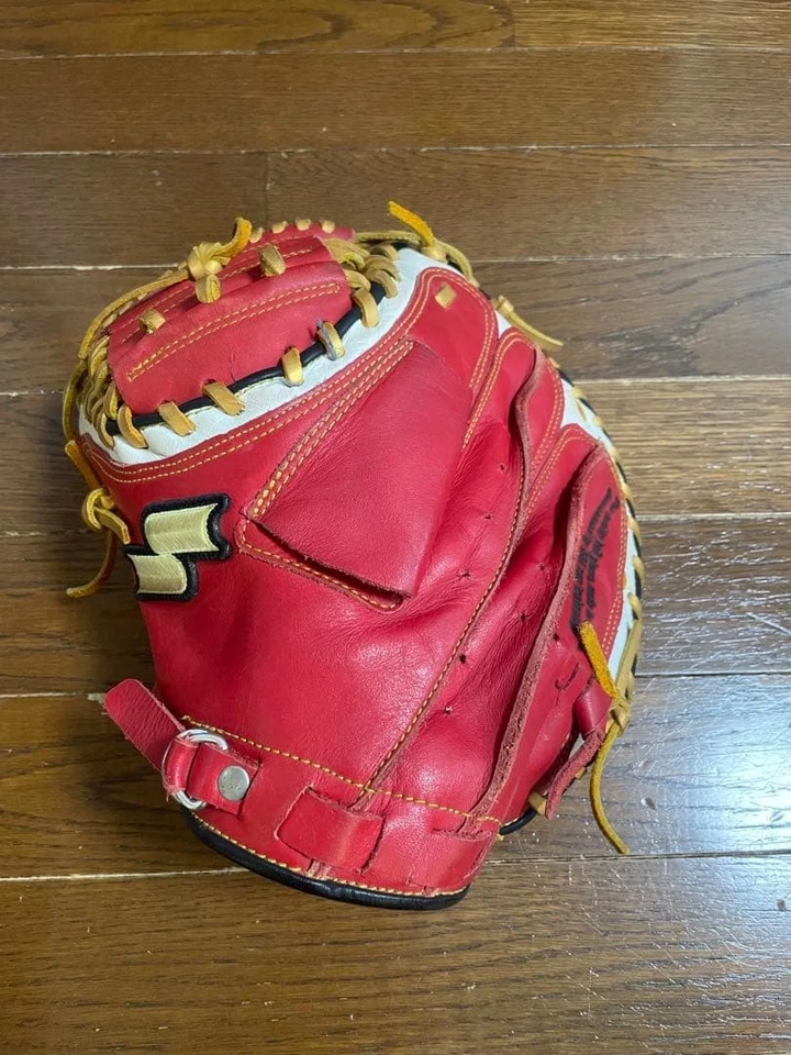 SSK Left-Handed Catcher's Mitt Softball Glove Adult Soft Type Used - Image 2 of 4