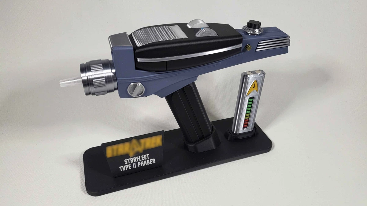 Star Trek Phaser Replica In Star Trek Original Series Collectibles