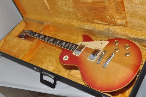 Greco EG700 Les Paul Cherry Sunburst 1975 Electric Guitar Ref. No 7002