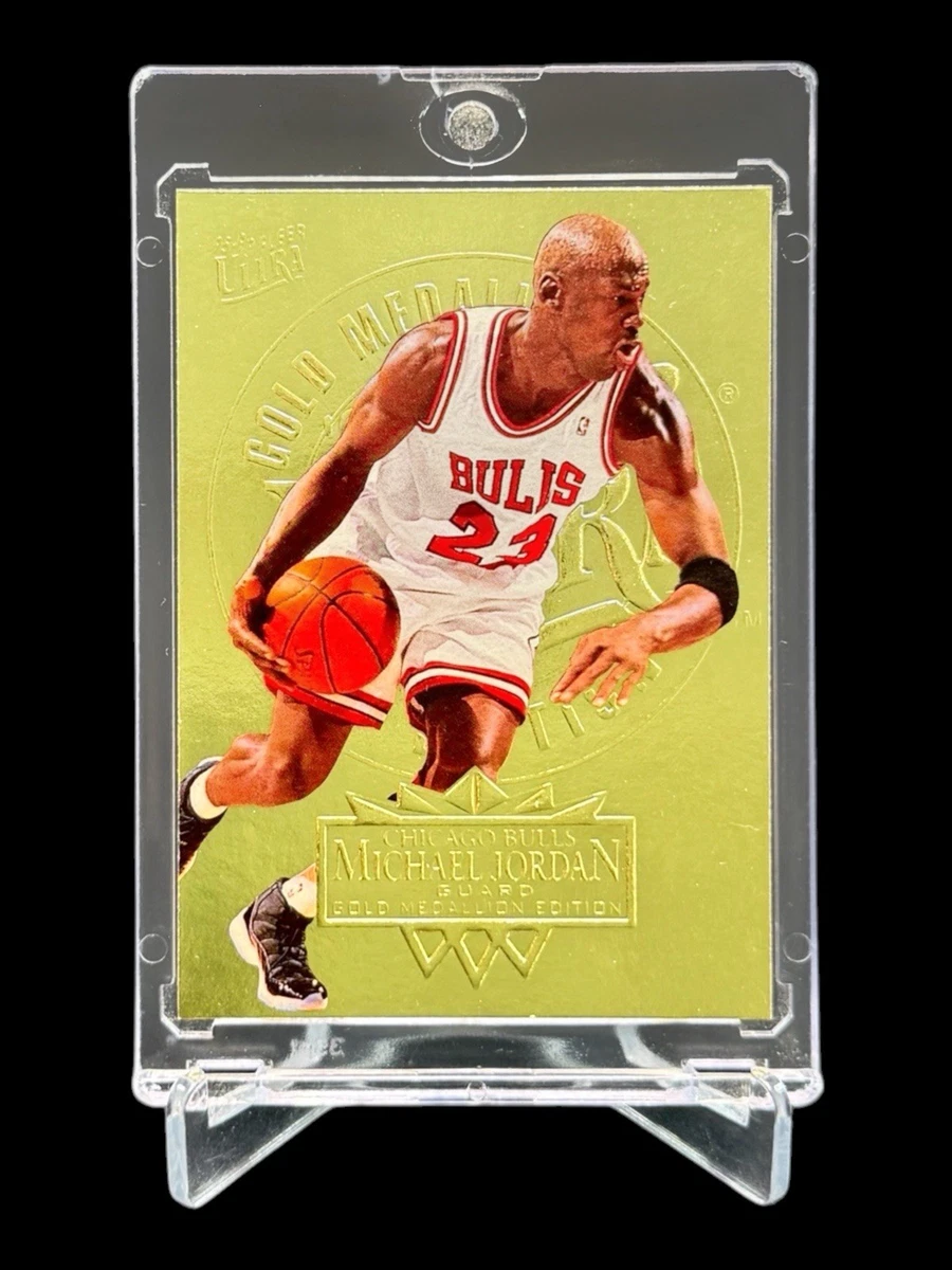 マイケルジョーダン　23kカード Fleer Michael Jordan Basketball Serial Numbered Sports Trading