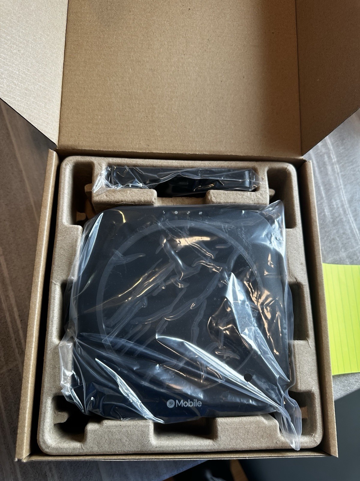 Helium Mobile Wifi Indoor Hotspot Miner [Original Packaging, In Box], Used