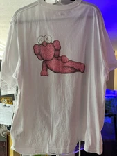 KAWS x Uniqlo UT Pink BFF Tee T-Shirt WHITE Size 3XL Preowned Worn Once