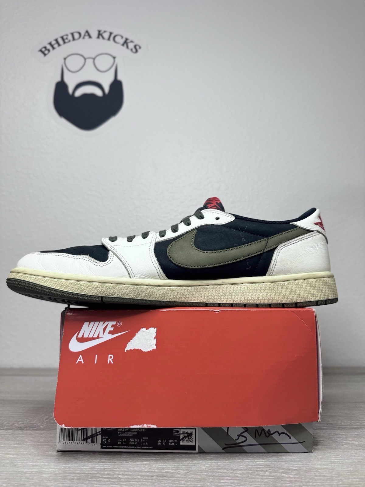 Size 14.5W/13M - Jordan 1 Retro Low OG SP Travis Scott Olive (Women's) Preowned image 4