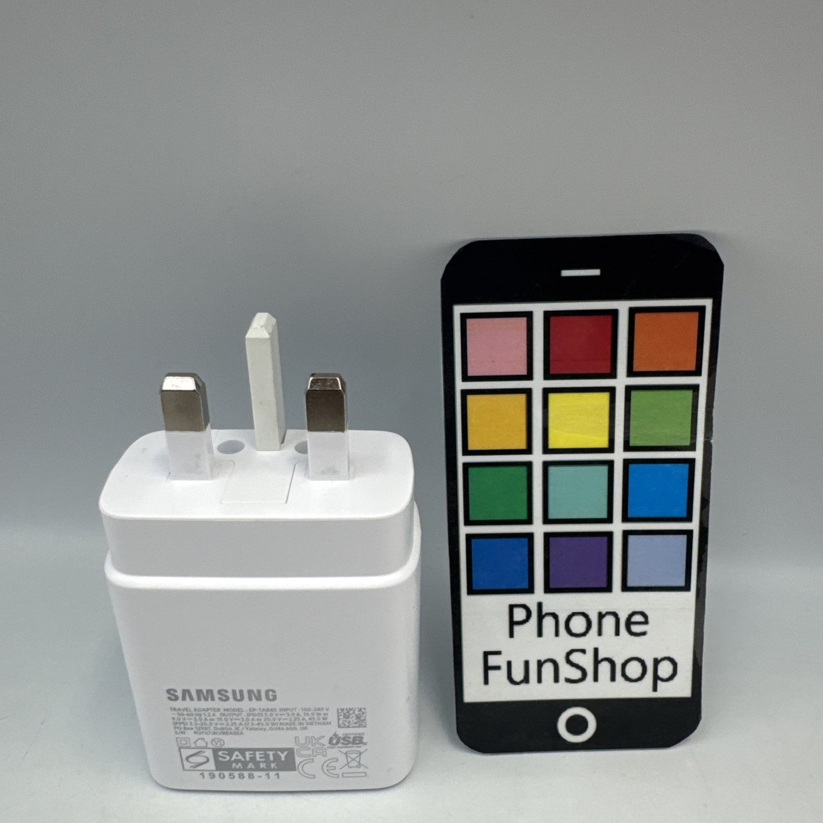 100% Genuine Samsung 45W Super Fast Charger Adapter Plug White Used Working