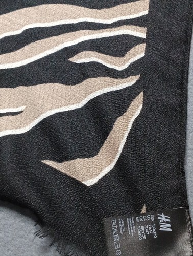 H&M sarong Wrap/Cover Up 71"X47" Black & Brown "One Size Fits All" Pre-owned - Picture 5 of 6