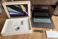 Apple MacBook Pro 16 Zoll (2019) i7 2,6 GHz 16GB 512GB SSD Grau