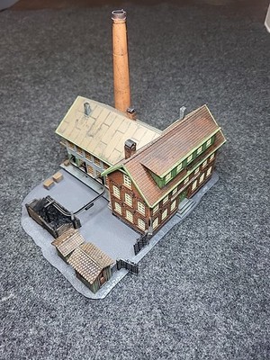 Faller B-265/109265 European Manufacturer Plant  Fully Assembled Weathered 