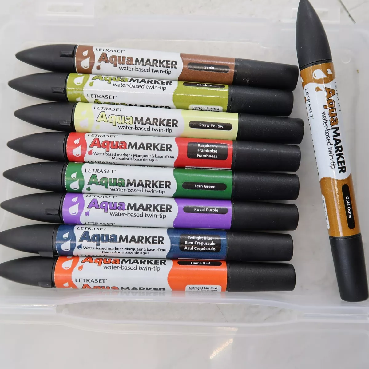 Ensemble 9 stylos marqueurs aquatiques à base d'eau Letraset Aquamarker  pointe d