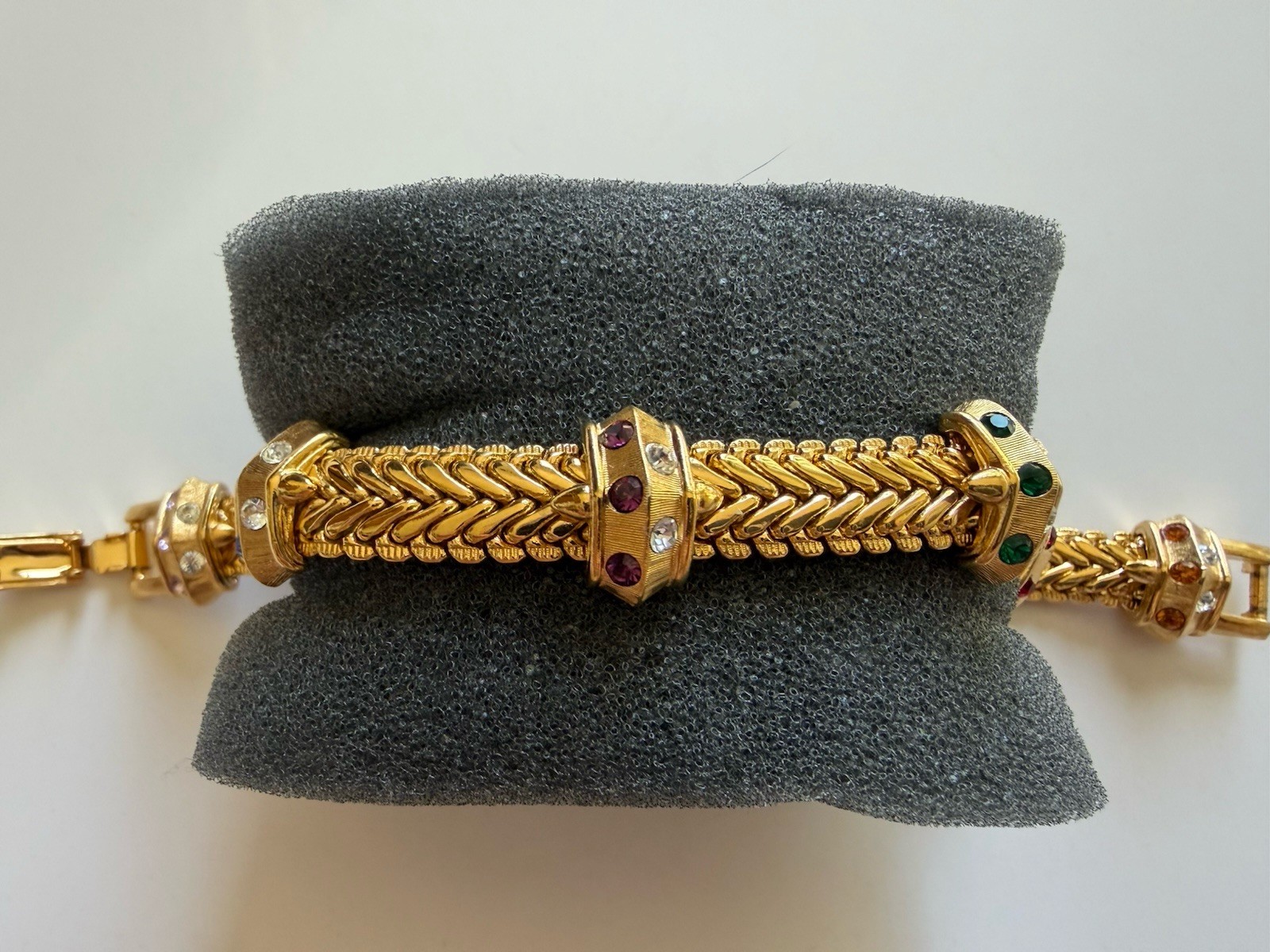 Camrose & Kross Jacqueline Kennedy JBK Signed Bracelet mint Multi Color