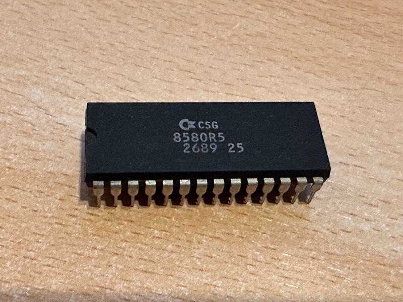 8580R5 Chip IC CSG / MOS SID Sound Chip, Commodore C64/C128 #26 89