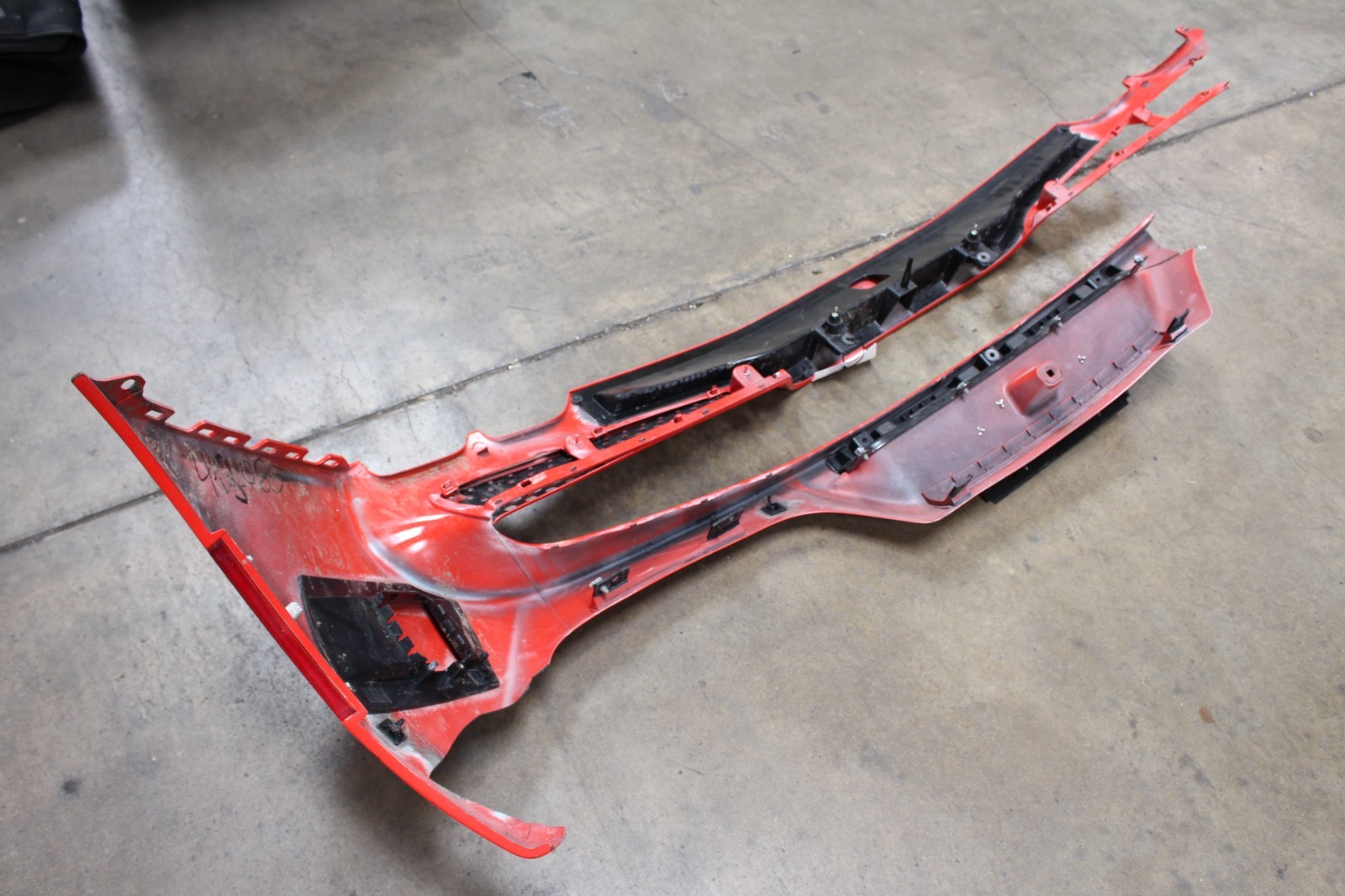 Ferrari 296 GTB, Rear Bumper Cover, Dmg LH/RH Side, Used, P/N 985984466
