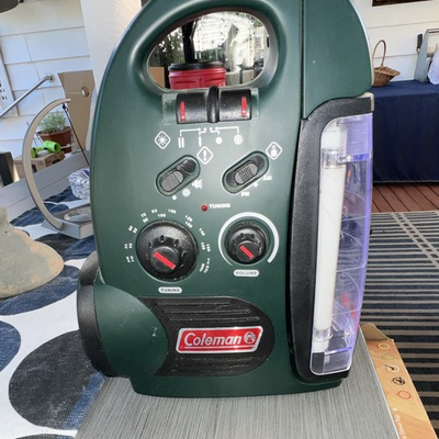 #ad Coleman LED Camping Lantern w AM FM Radio 250 lm 6V 4x D Green $25.00