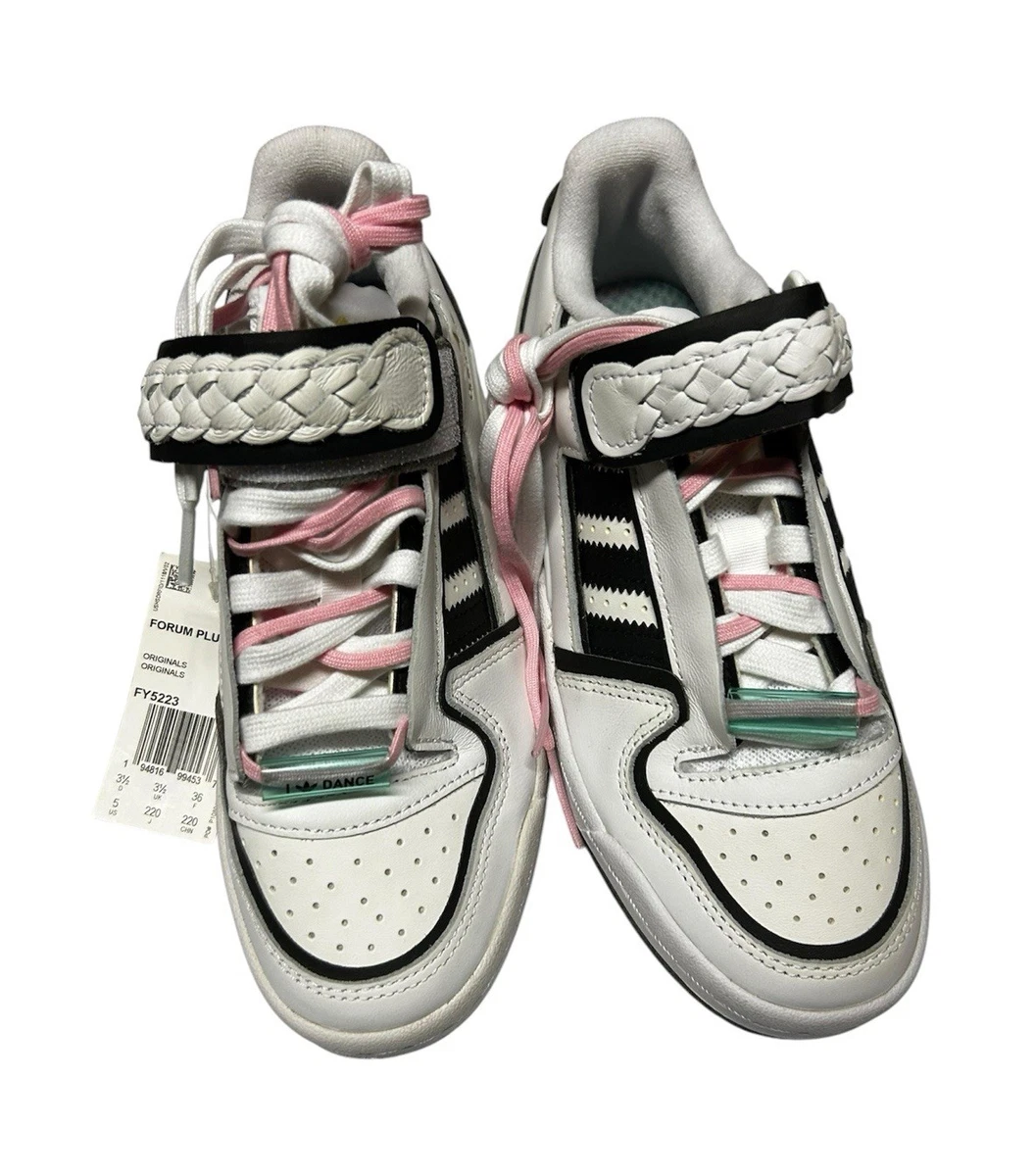 adidas gazelle silver green womens ADIDAS ADI2000 Ftw White/ CLASTR/ Core Black – Level Shoes main image 0