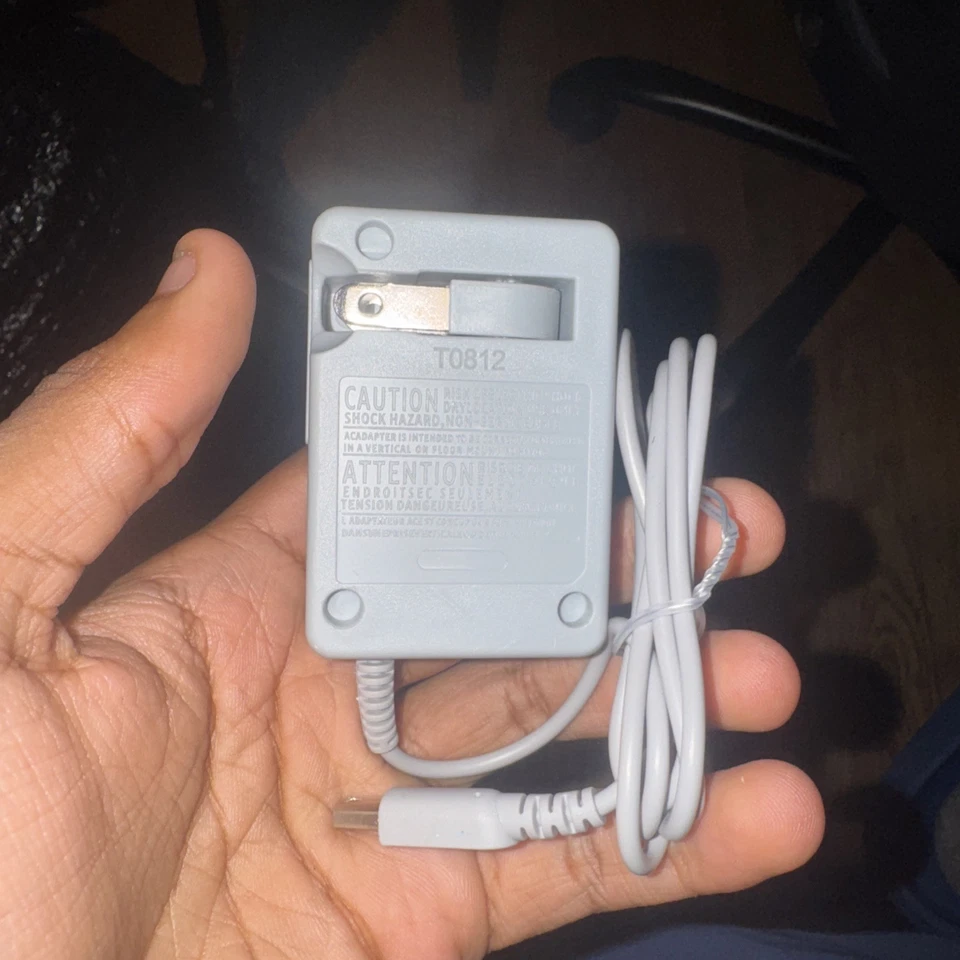 3ds Charger - Image 2 of 4