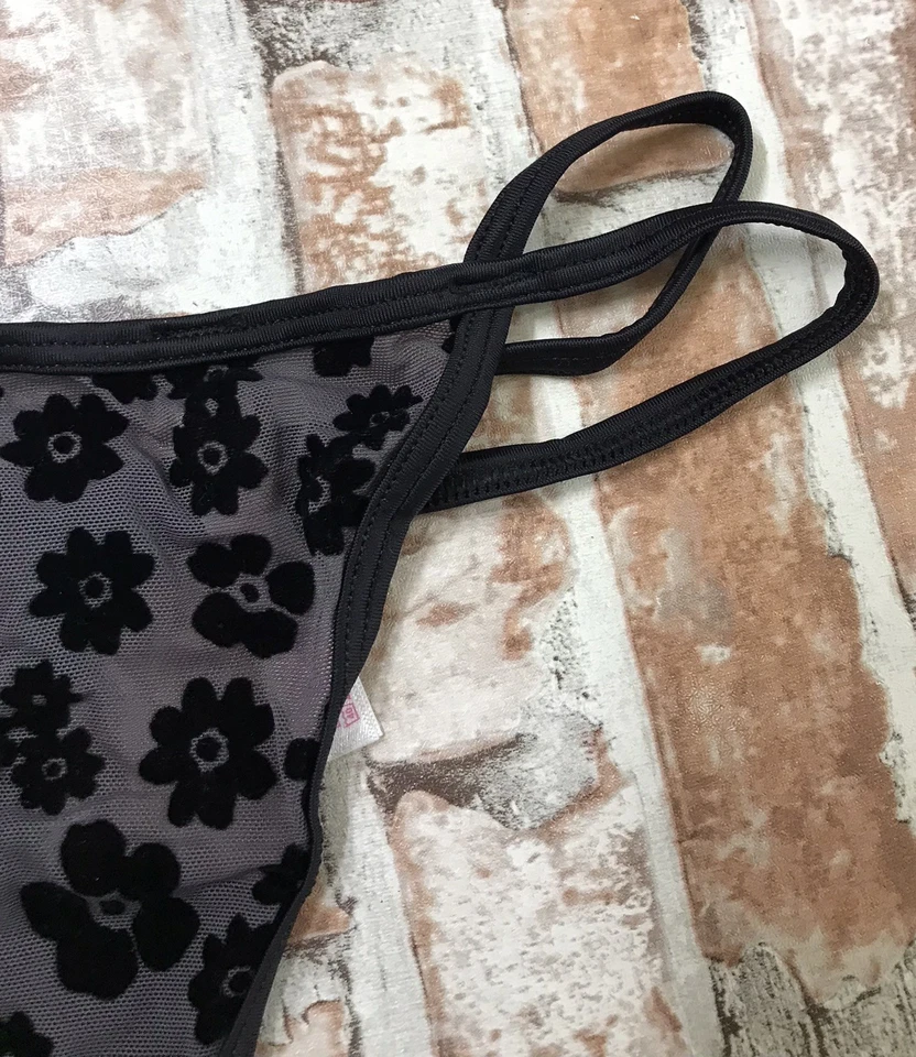 RARE PINK ByVictoria's Secret Thong v-String Soft Cotton Panties Floral Soft Med - Image 3 of 4