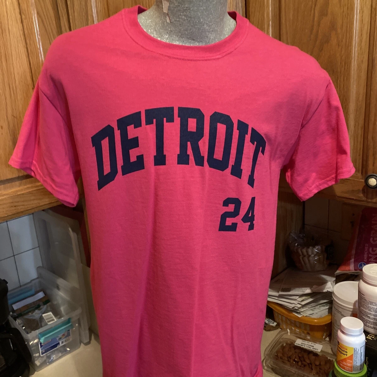Pink detroit top tigers shirt
