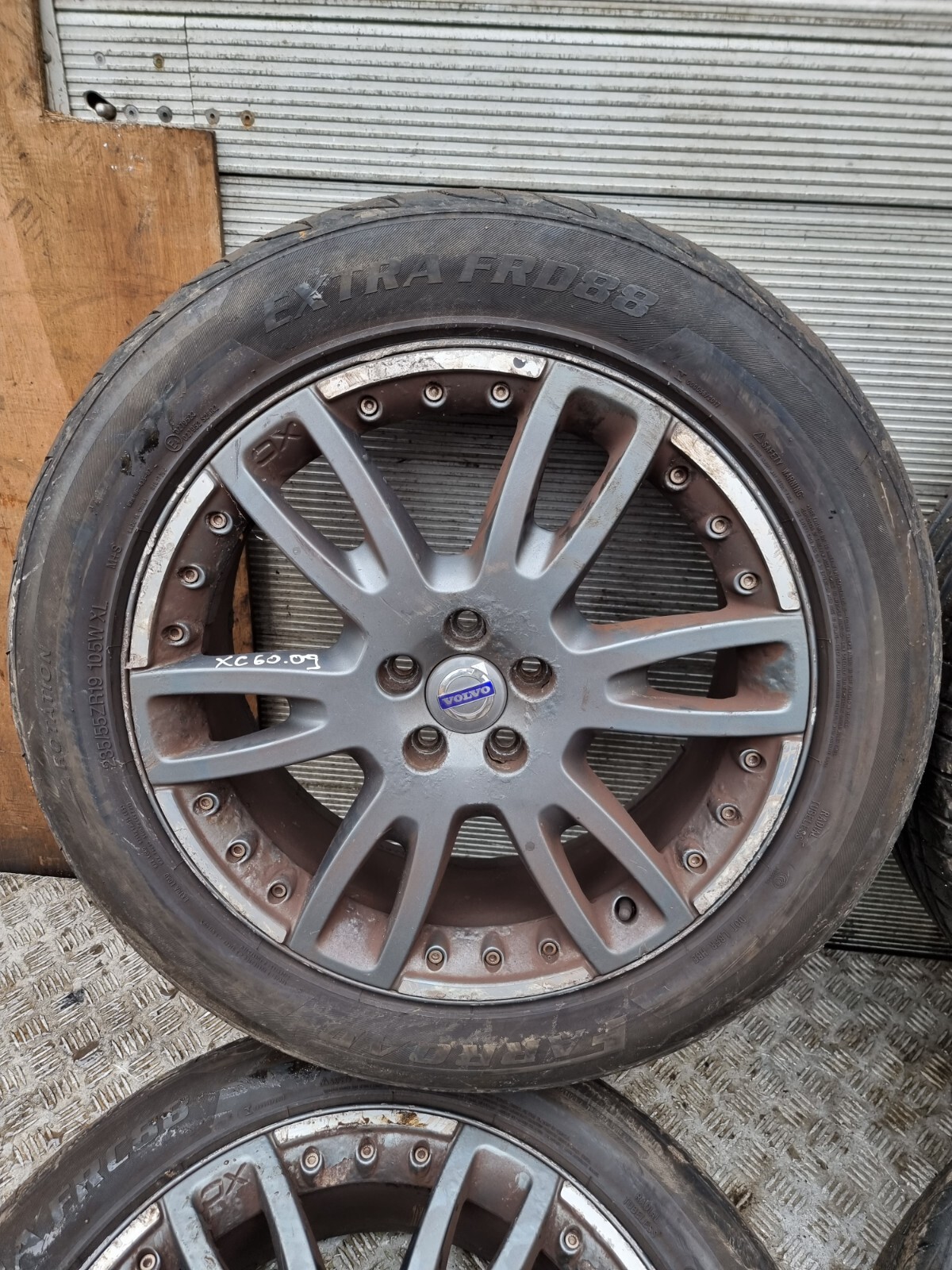 VOLVO XC60 ALLOY WHEEL SET OF 4 WHEELS 235/55/R19 31200400DC 2.4L DSL