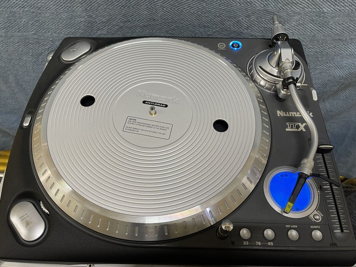 NUMARK TTX PROFESSIONAL DIRECT-DRIVE TURNTABLE w/ Road Ready NUMARK TTX PROFESSIONAL DIRECT-DRIVE TURNTABLE w/ Road Ready