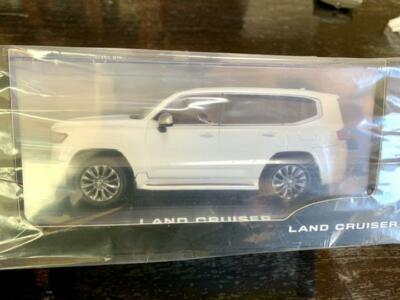 Toyota Land Cruiser 300ZX Sample Mini Car 090 Precious White Pearl