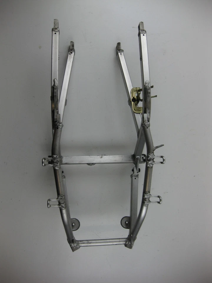 Suzuki GSXR 600/750 SRAD Année 96-99 Cadre Arrière Cadre D'Aide - Photo 4/4