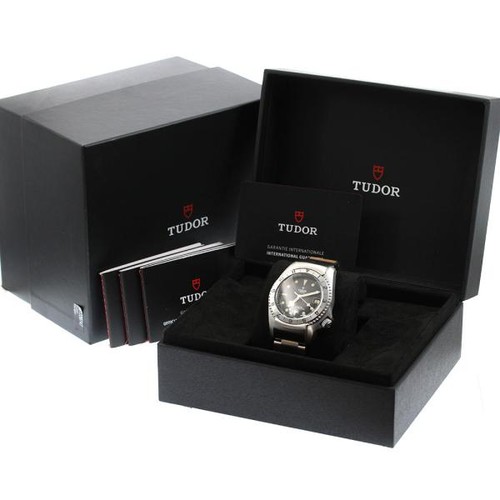 TUDOR BLACK BAY P01 70150 42mm SS Black #C12259