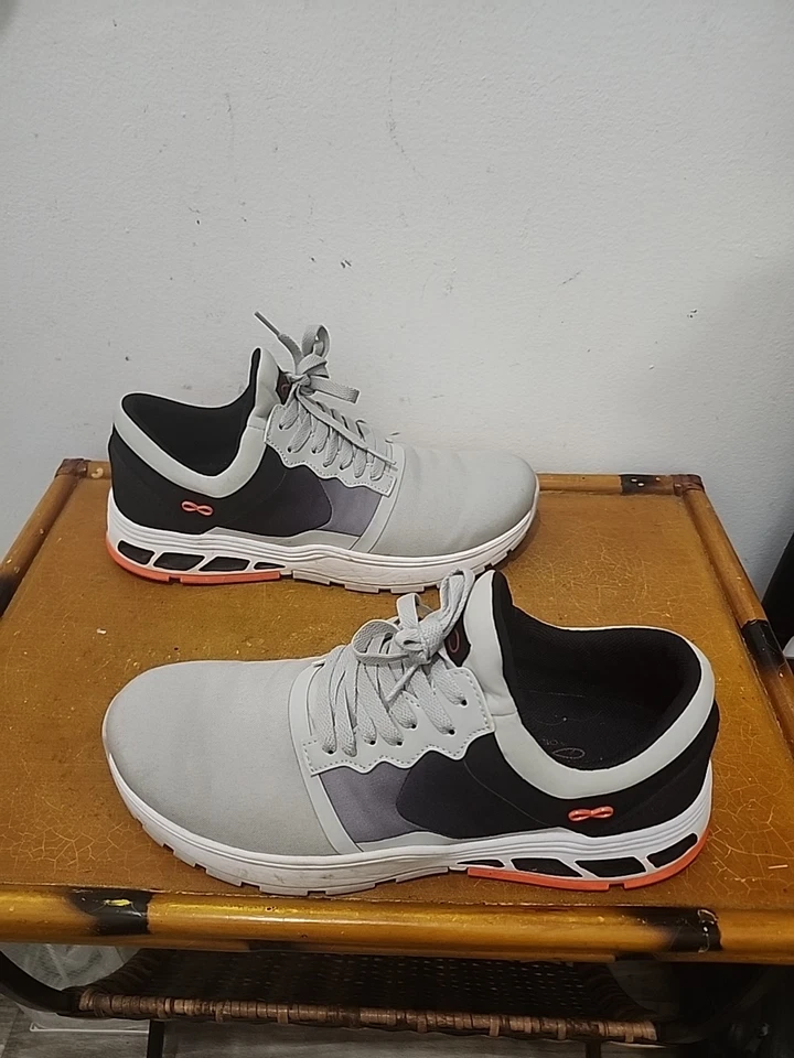 infinity By Cherokee Men's Fly Sneakers Size 9.5  - Image 4 of 4