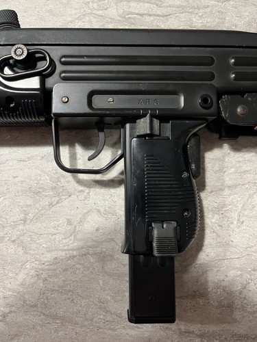 Very Very Rare! Tokyo Marui Uzi!! Airsoft BB - Picture 3 of 15