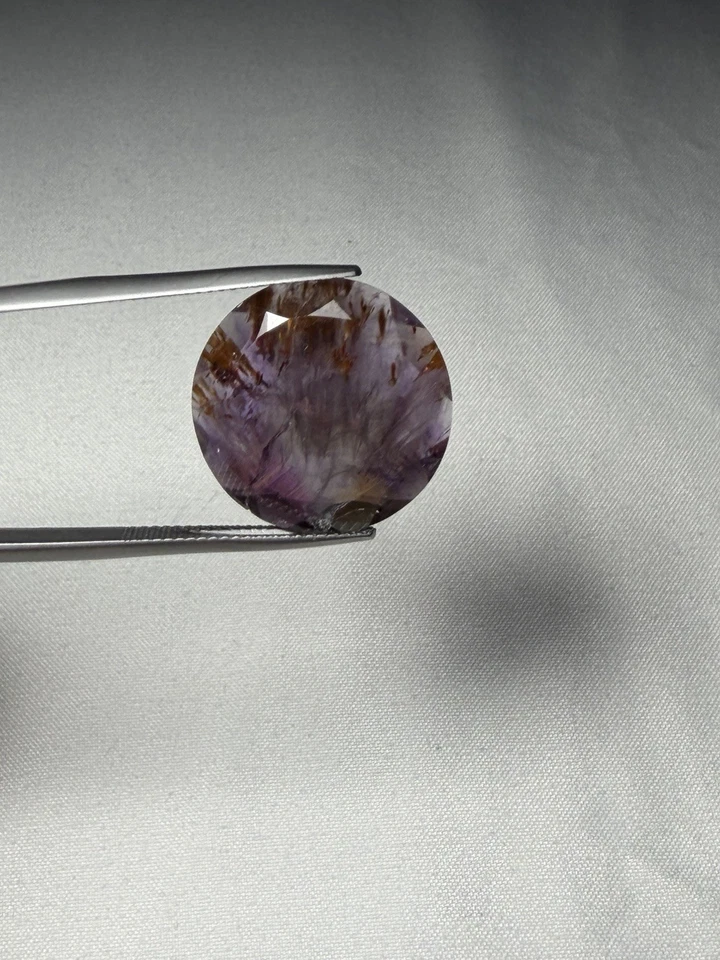 S021- Super Siete, Piedra de Melodía, Cristal Sagrado, Armonía, Cacoxenita en Amatista Foto 4 de 4