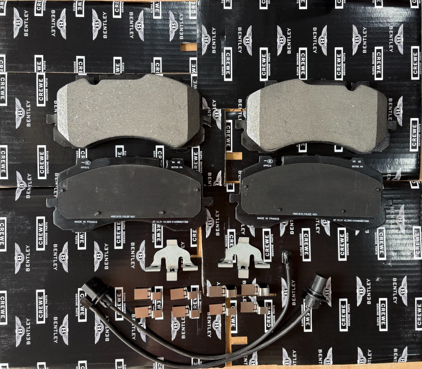 GEN For Bentley Bentayga V8 W12 4M0698151AK 4M0698451C 17-23 4X Front Brake Pad
