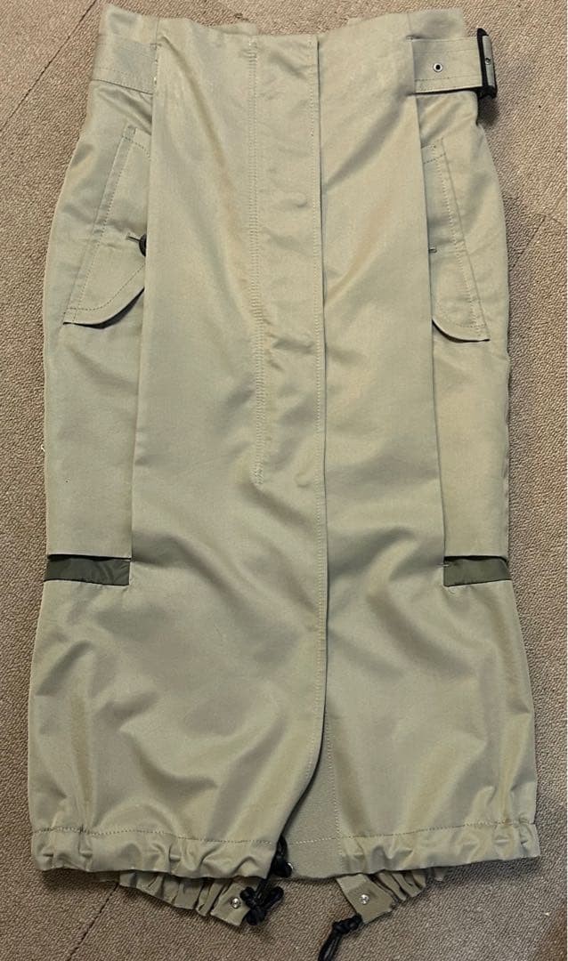 Sacai Women's Khaki Cotton-Polyester Midi Skirt, Excellent Condition, M