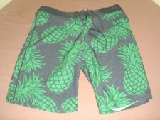 Swimsuits Old Navy Men 's California Board Shorts/ Trunks Green  Gray Size 34