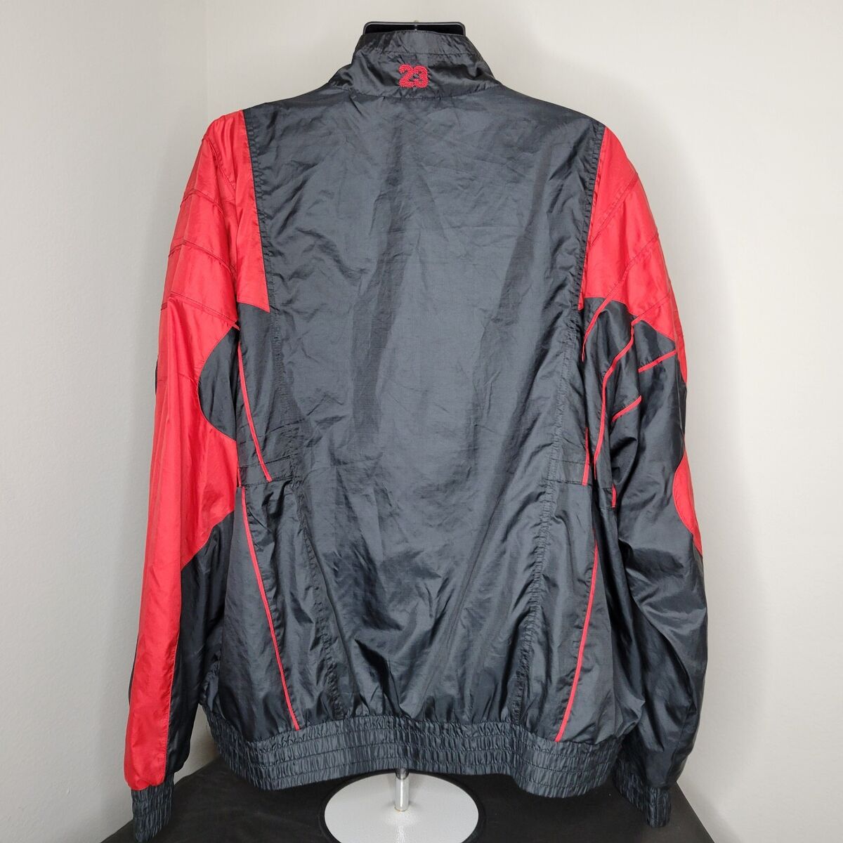 Nike Air Jordan Mens Windbreaker Jacket Size 3XL Black Red Nike Air Jordan Mens Windbreaker Jacket Size 3XL Black Red