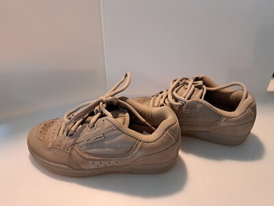 New Lakai limited foot ware, Tycho skate shoe #6649, color oatmeal