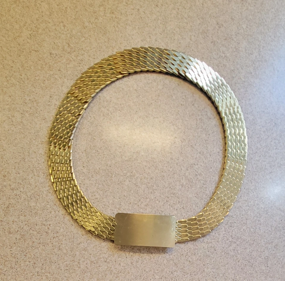 Vintage 1970s Gold Tone Metal Snake Scales Disco Style Stretch Belt 25in to 30in - Image 4 of 4