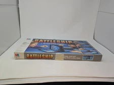 1981 Battleship Game by Milton Bradley Complete in Great Condition FREE SHIPPING
