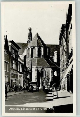11035821 - Alkmaar Langestraat en Grote Kerk Nordholland / Noord-Holland