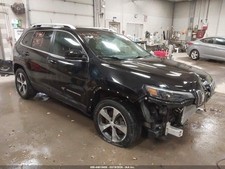 Wheel 18x7 5 Spoke Polished Face With Gray Pockets Fits 19 Cherokee 946506