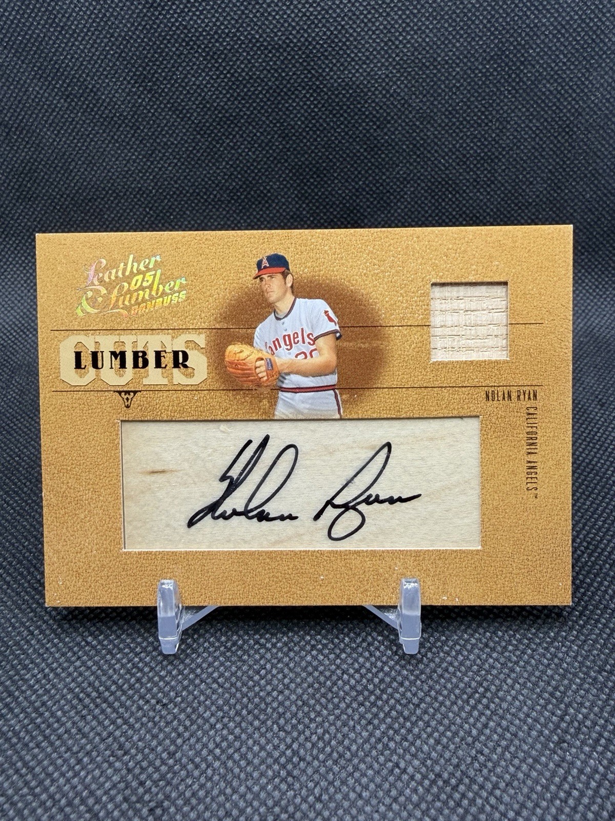 2005 Donruss Leaf Leather and Lumber Nolan Ryan Cuts Auto 6/7 #LC-45