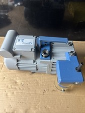 Vacuubrand RZ 2.5 Rotary Vane Vacuum Pump RZ2.5 Lab Test Equipment