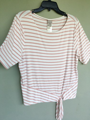 Chico’s Pink Striped Tie Hem Top Women 2 | M Short Sleeve Stretchy Preppy Casual - Picture 3 of 11