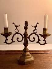 ŚWIECZNIK: Rzadki barokowy świecznik, około 1800 roku, bardzo solidny, ptaki, lew