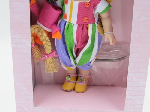 Ginny Vogue "Puppet Theater" Collectible 8" Doll - Picture 4 of 4