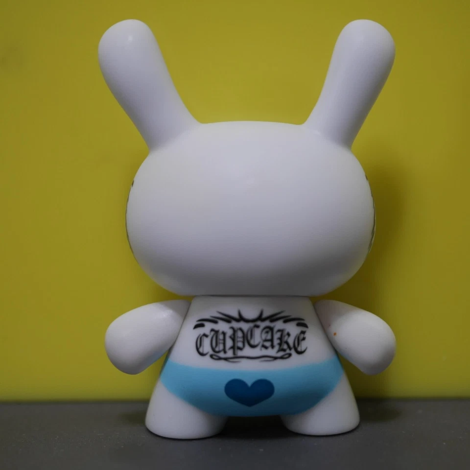 Kidrobot 3"Dunny 2014 Mardivale Series Venetian Rabbit Scribe Cupcake Vinyl - Image 2 of 3