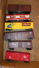Lot of 6 Vintage HO Scale Box Cars Reefer Baby Ruth Erie PRR More