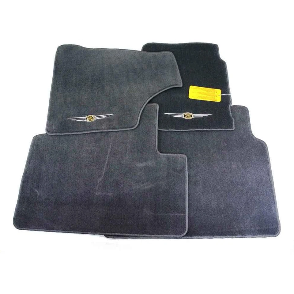 OEM MOPAR SEATING CARPET FLOOR MATS FRONT & REAR 08-11 Chrysler T&C W/Stow-N-Go - Imagem 2 de 4