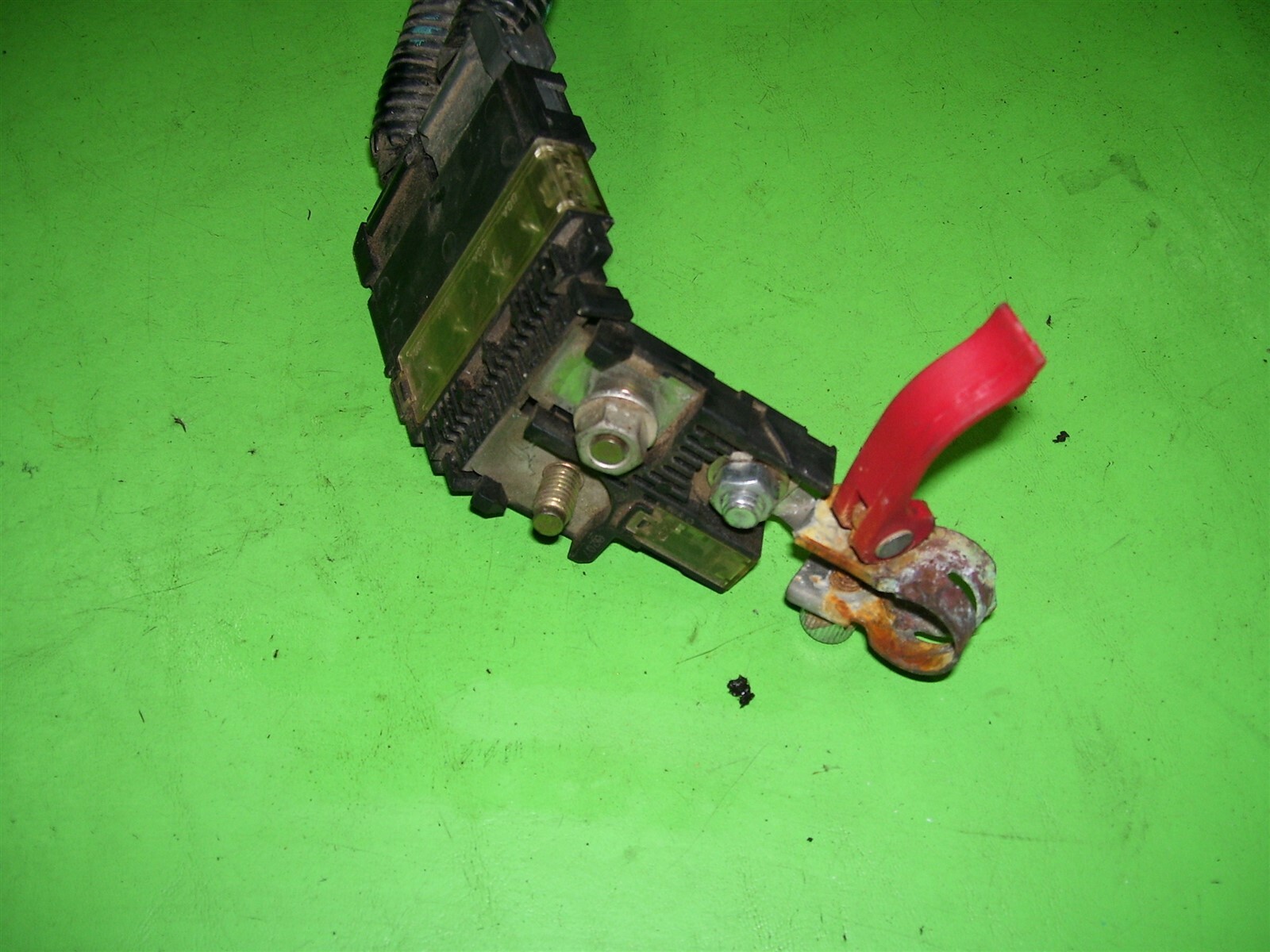 Nissan 350Z Z33 3.5 Positive Battery Terminal Cable End Fuse Fusible