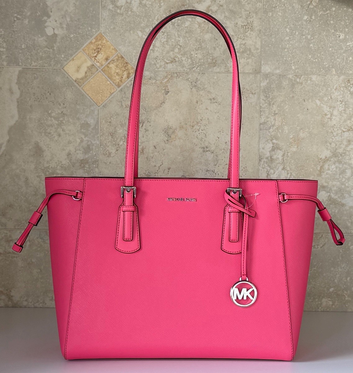 ボ*ノ様 (美品)MICHAEL KORS ライトピンク トートバッグ Michael Kors Voyager Large East West Tote Shoulder Bag Hibiscus | eBay