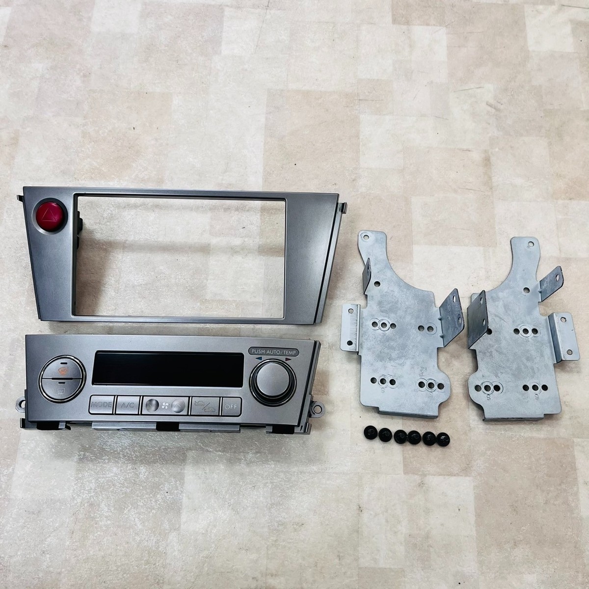OEM Subaru Legacy Outback BP BL 04-05 AC Switch Audio Panel FH
