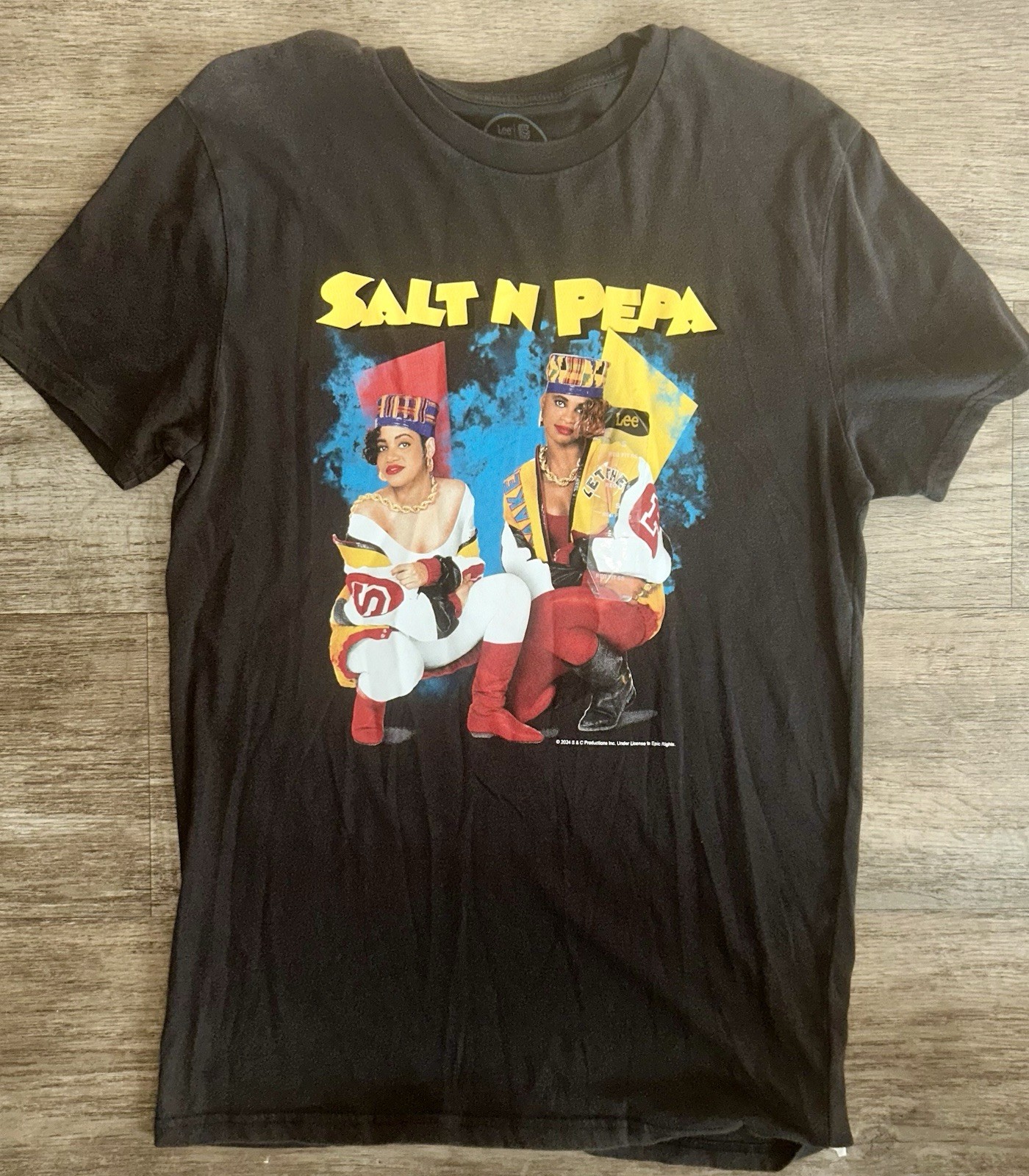 Lee Salt n' Pepa Graphic T Shirt Crew Neck Soft Black Cotton Men's Small