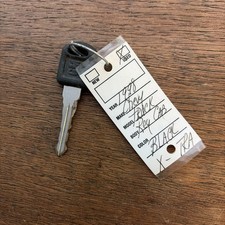 Vintage Set Of Automotive Keys Lot Of 1 1998 Chevy Truck Regular Cab Vintage Set Of Automotive Keys Lot Of 1 1998 Chevy Truck Regular Cab